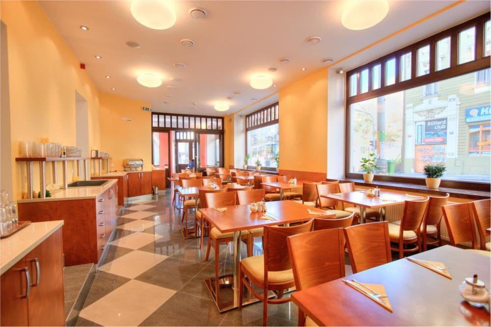 Hotel Gloria Prague Exterior photo