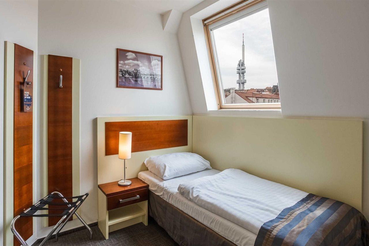 Hotel Gloria Prague Exterior photo